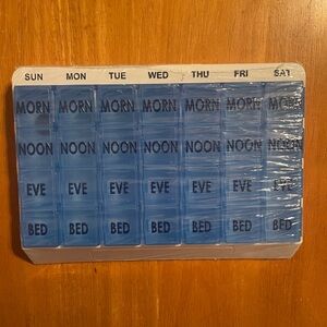 New, Apex 7 Individual Days for Morning, Noon, Evening, & Bed Medication Tray